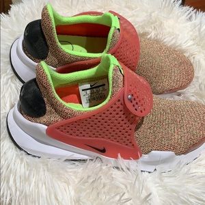 Nike sneakers size 6